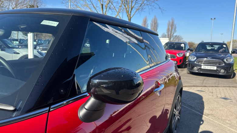 MINI Hatchback 2.0 Cooper S Exclusive 3dr Auto Petrol Hatchback